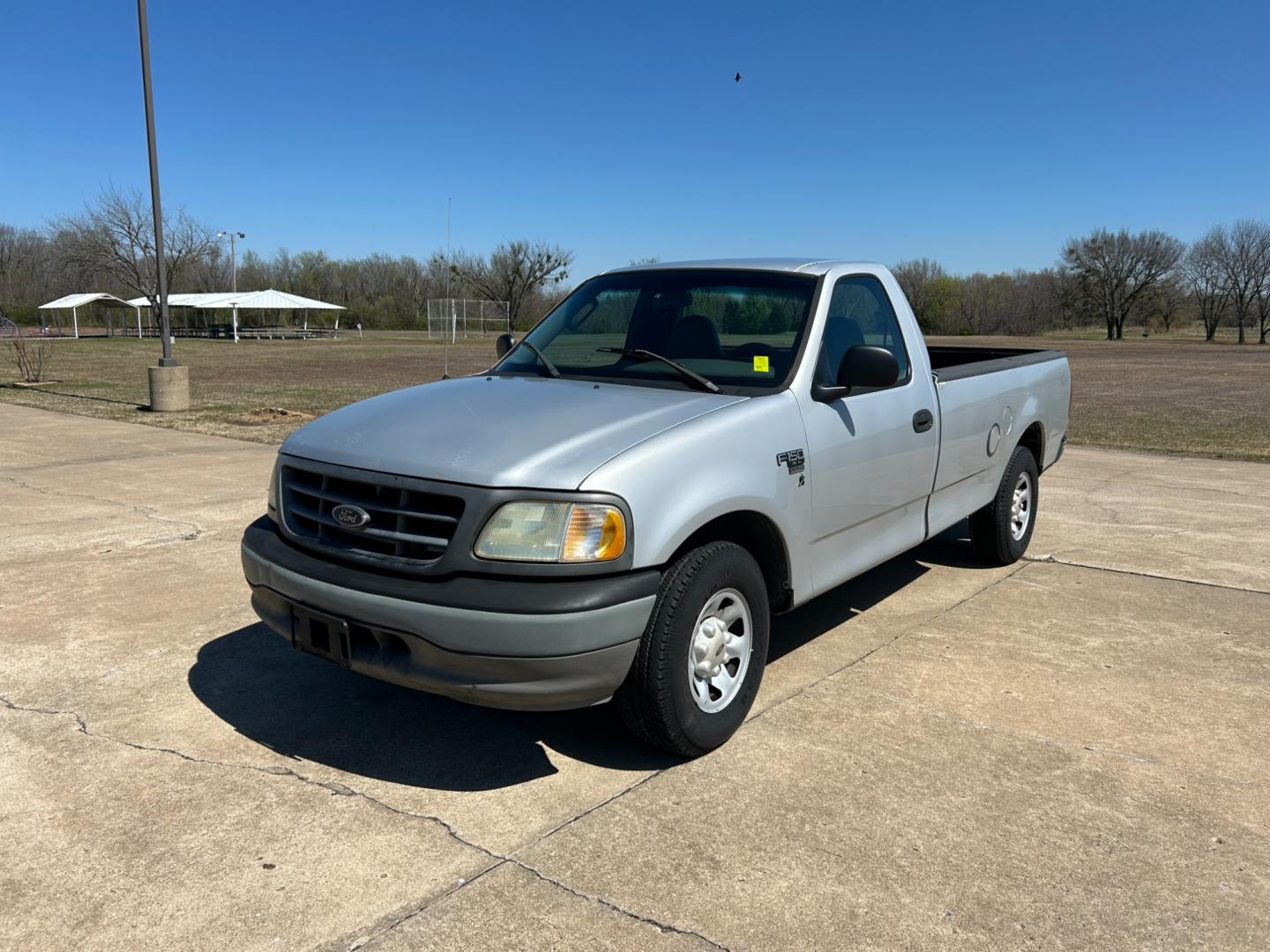 2003 GRAY /Gray Ford F-150 XL Long Bed 2WD (2FTPF17Z43C) with an 5.4L V8 SOHC 16V engine, AUTOMATIC transmission, located at 17760 Hwy 62, Morris, OK, 74445, (918) 733-4887, 35.609104, -95.877060 - 2003 FORD F-150 HAS THE 5.4 TRITON ENGINE AND IS 2WD. THIS TRUCK HAS MANUAL SEATS, MANUAL WINDOWS, MANUAL LOCKS, AMFM STEREO, CASSETTE PLAYER, BEDCOVER, ONLY 48,847 ACTUAL MILES!! CLEAN TITLE AND FREE CARFAX REPORT GOODYEAR 245/75R16 TIRES ***DOES HAVE SOME RUST AND PAINT DAMAGE AS SHOWN IN THE PI - Photo#0